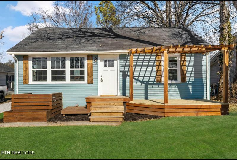 2437 SEYMOUR AVE, Knoxville, TN 37917 Single Family Residence For Sale  MLS# 1251671 for Rent