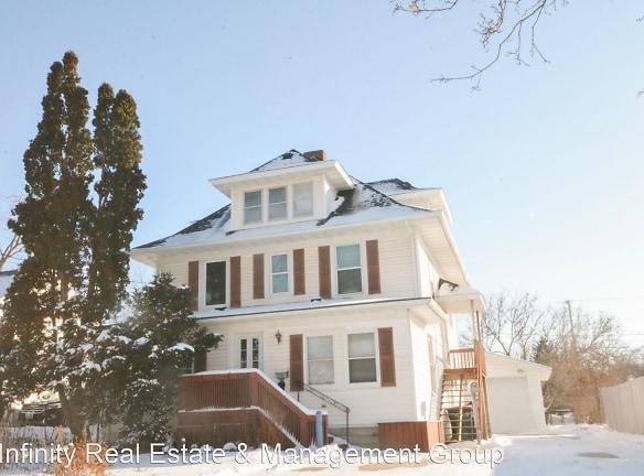 1746 1st St SW - Rochester, MN 55902 - Home For Rent