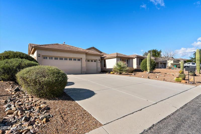 11569 N MOUNTAIN BREEZE DR, Tucson, AZ 85737 Single Family Residence For Sale  MLS# 22402571