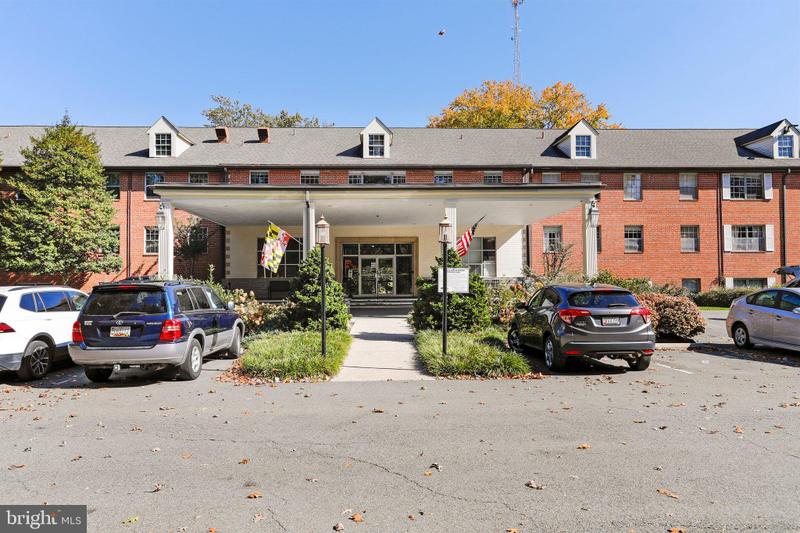 5301 Westbard Circle, Unit 302, Bethesda, MD 20816 for Sale