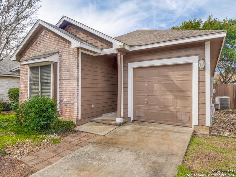 6023 PECAN TREE, San Antonio, TX 78240-1865 for Sale