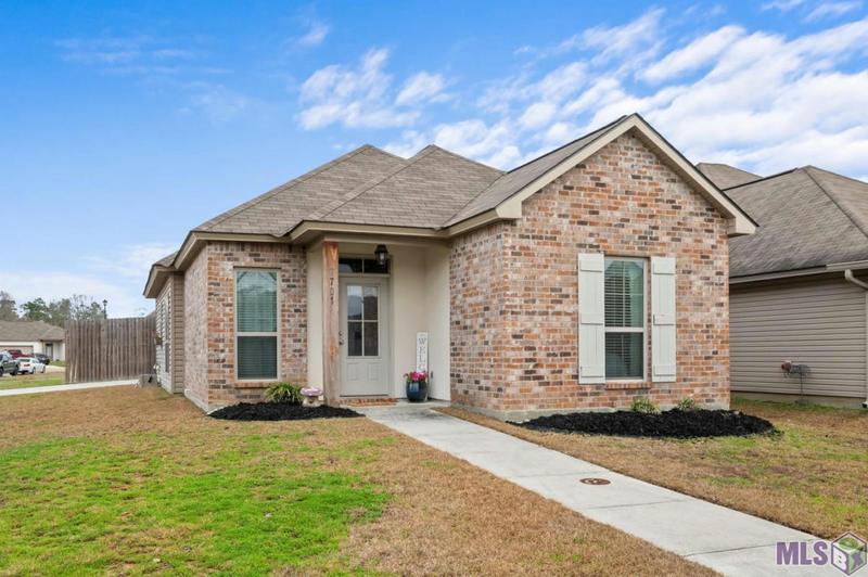 7701 CEDAR TRAIL DR, Denham Springs, LA 70706 Single Family Residence For Sale  MLS# 2024001926
