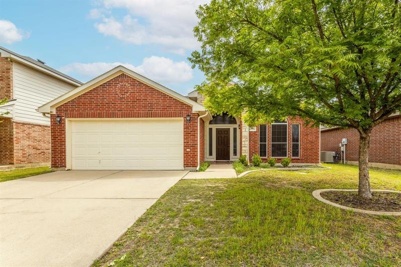 8832 Stirrup Way, Fort Worth, TX 76244 for Rent