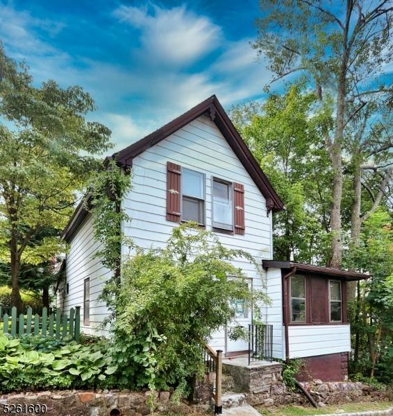 8 Morris Avenue, Mount Tabor, NJ 07878 for Sale