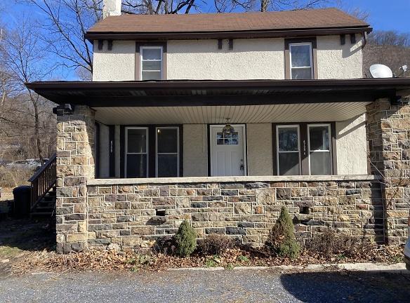 4739 N Front St unit 1 - Harrisburg, PA 17110 - Home For Rent