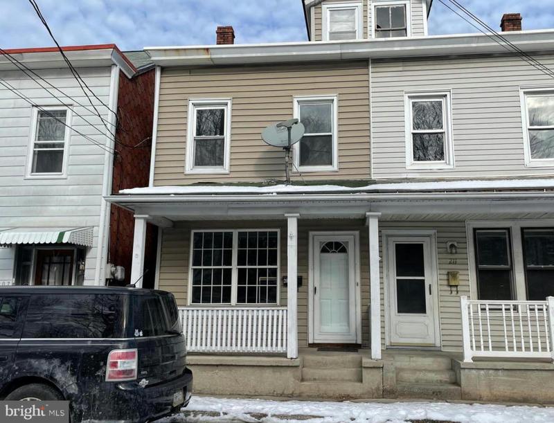 209 PARKWAY, SCHUYLKILL HAVEN, PA 17972 Single Family Residence For Sale  MLS# PASK2013902