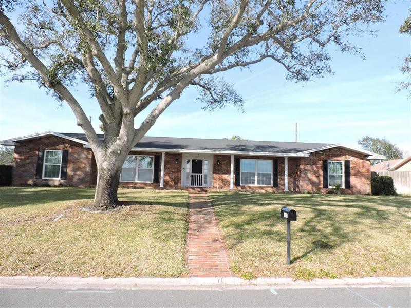 847 Hillside Avenue, Lake Wales, FL 33853 for Sale