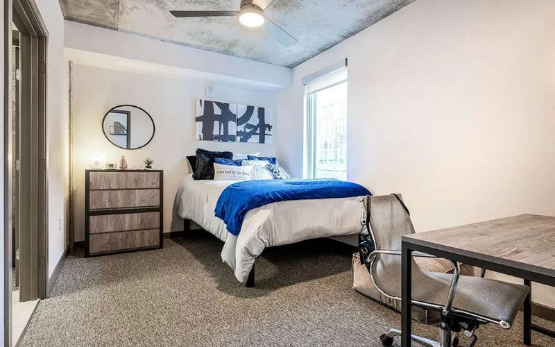 Furnished UT Area, Central Austin room for rent in 2 Bedrooms, Apartment for 1600 per month. Room ID 4739033