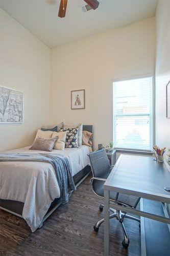 Furnished Lincoln, Lincoln - Omaha Area room for rent in 4 Bedrooms, Apartment for 681 per month. Room ID 4738457