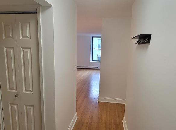 92 Columbia St unit 302 - Bangor, ME 04401 - Home For Rent