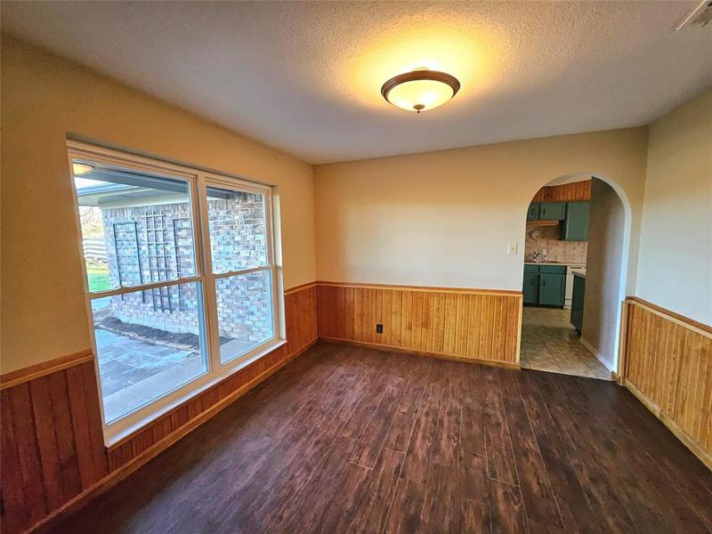 7121 Douglas Ln, North Richland Hills, TX 76182 for Sale