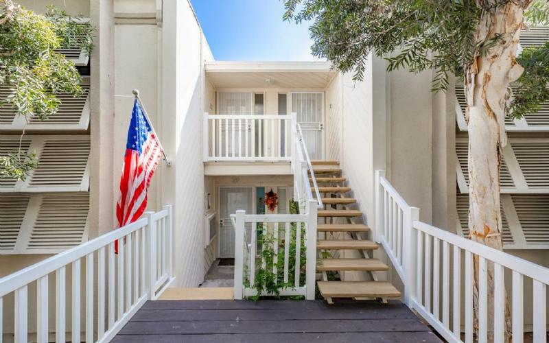 Rental listing in Pacific Beach, Northern San Diego. Contact the landlord or property manager direct about rental.