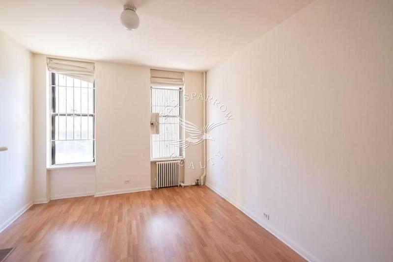 Rental listing in Upper East Side, Manhattan. Contact the landlord or property manager direct about rental.