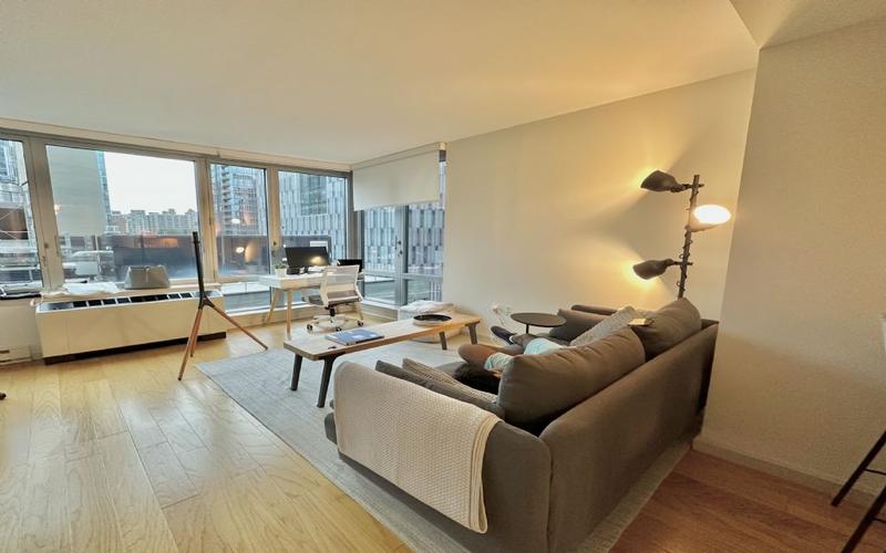 Rental listing in Midtown-West, Manhattan. Contact the landlord or property manager direct about rental.