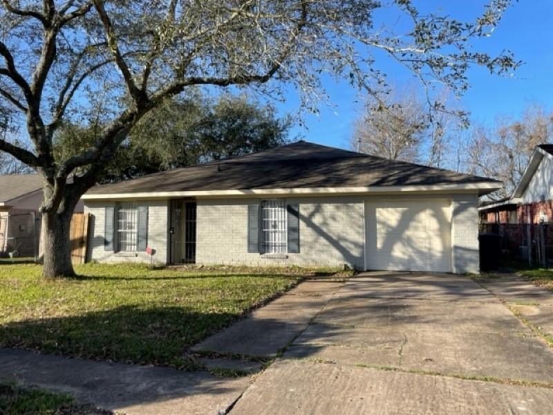 11710 Bay Cedar Dr, Houston, TX 77048 for Sale