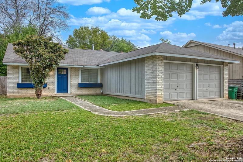 9467 Lands Point Street, San Antonio, TX 78250 for Rent
