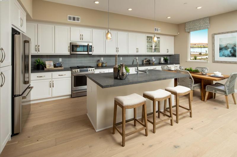 2452 Shore Vista #4771, Fairfield, CA 94533 - MLS 41048290 for Sale