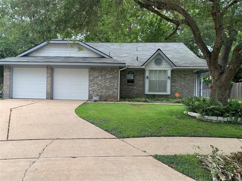 307 Village Creek Dr, Houston, TX 77598 for Rent