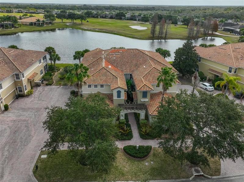 1370 Emerald Dunes Drive, Unit 1370, Sun City Center, FL 33573 for Sale