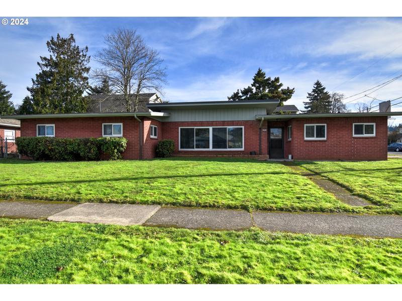 2012 SE 92ND AVE, Portland OR 97216 for Sale