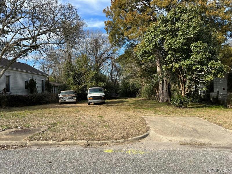 15 BROADWAY ST, Montgomery, AL 36110 Single Family Residence For Sale  MLS# 551812