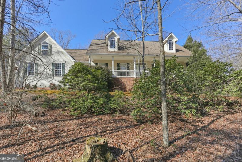 221 CREST WINDS DR, Clarkesville, GA 30523 Single Family Residence For Sale  MLS# 10250507