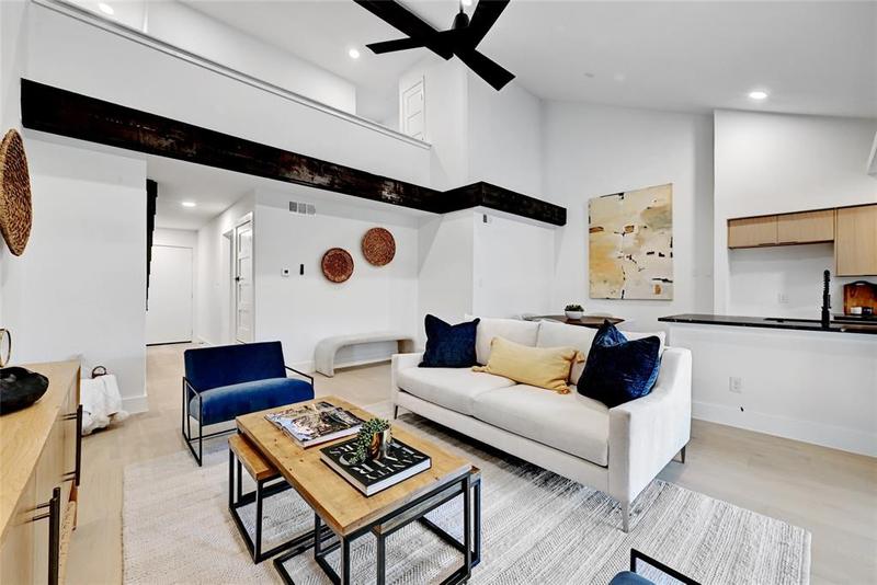 6807 Woodhue Dr A, Austin, TX 78745 for Sale