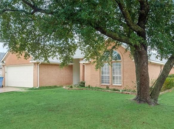 6609 Gardenia Dr - Rowlett, TX 75089 - Home For Rent