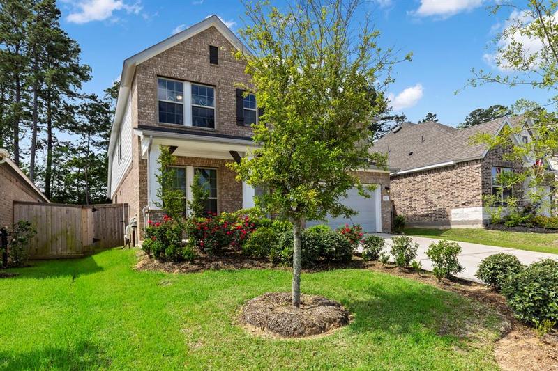 131 Scarlet Maple Ct, Conroe, TX 77318 for Sale