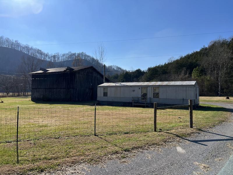 195 Sycamore Hollow Lane, Whitleyville, TN 38588 for Sale