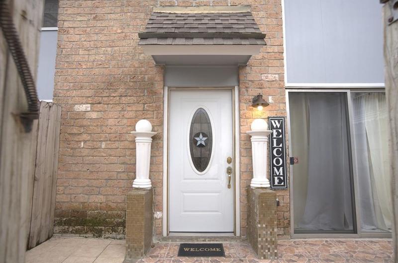1433 Cedar Post Ln #32, Houston, TX 77055 - MLS 90012488 for Sale