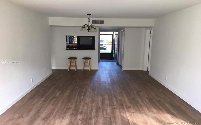 Rental listing in Weston, Ft Lauderdale Area. Contact the landlord or property manager direct about rental.