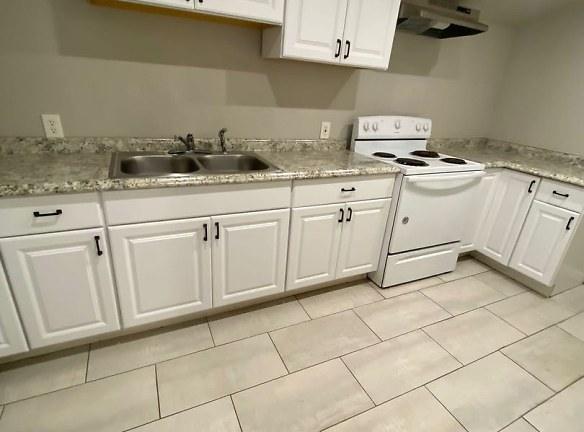 2527 E Milam St - West Orange, TX 77630 - Home For Rent