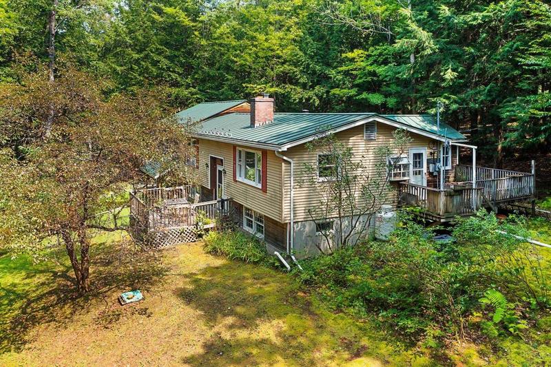 230 Old Strong Road, Thetford, VT 05075  623746163 for Sale