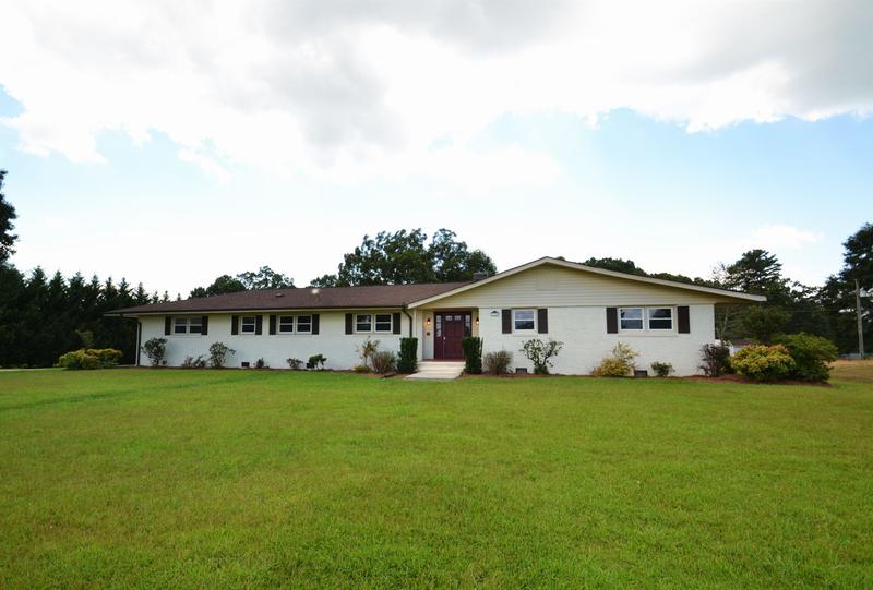1898 John Dodd Road, Wellford, SC 29385 for Sale