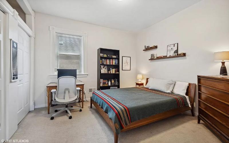 Furnished Lincoln Park, North Side room for rent in 3 Bedrooms, Apartment for 1500 per month. Room ID 4738342