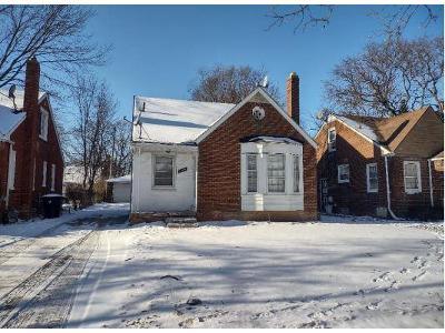 Lakepointe St for Sale