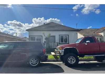 Cedar Ave for Sale