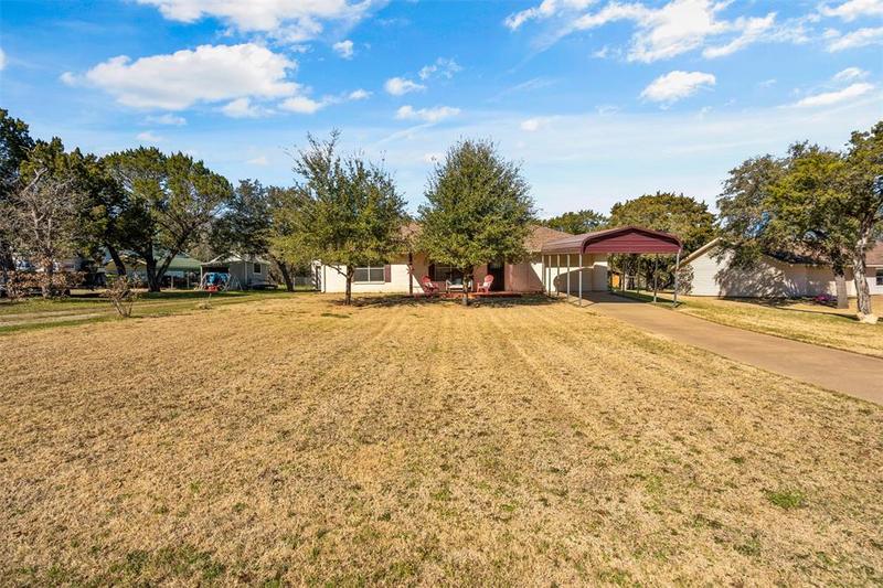 514 Onyx Dr, Granbury, TX 76048 for Sale