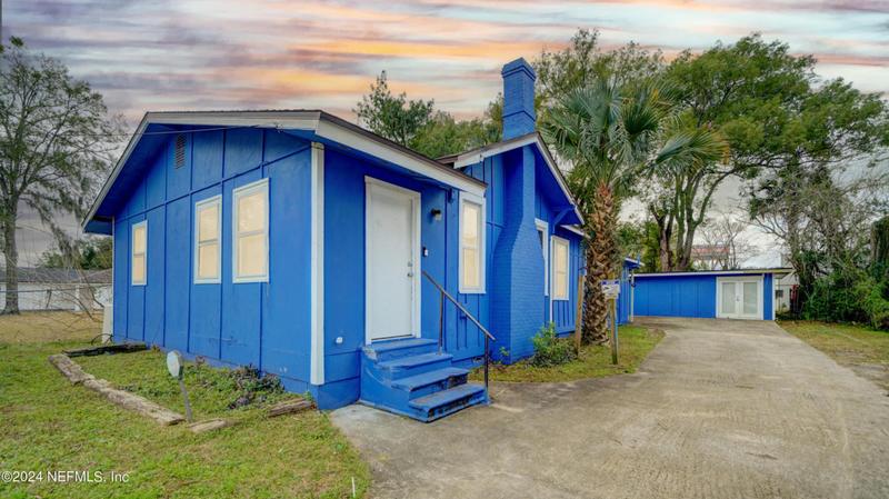 3916 AUTUMN LN, Jacksonville, FL 32210 Single Family Residence For Sale  MLS# 2006174