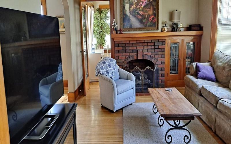 Rental listing in Strong, Rochester. Contact the landlord or property manager direct about rental.