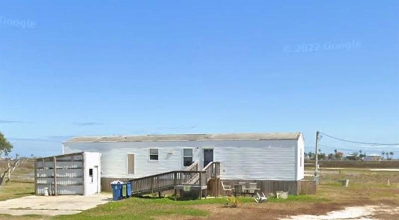 2412 S Bronte St, Rockport, TX 78382 for Sale