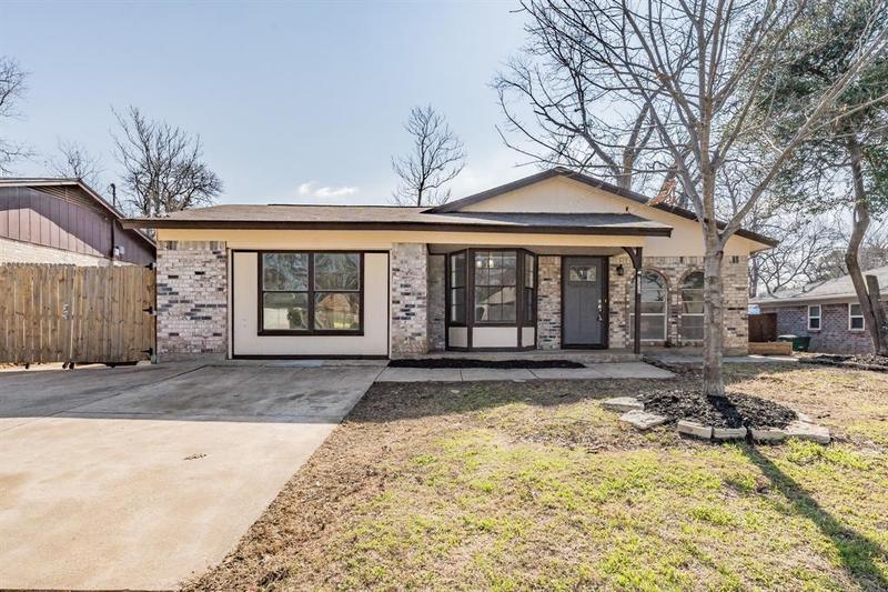 7212 Cordes Ct, Fort Worth, TX 76112 for Sale