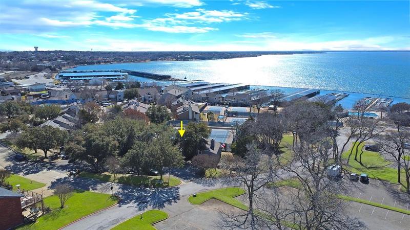 558 Yacht Club Dr, Rockwall, TX 75032 for Sale