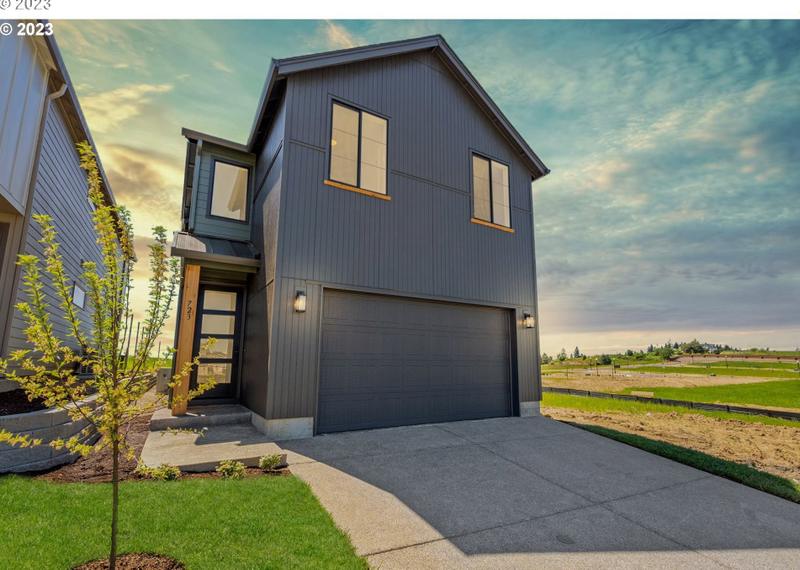 723 NW 175th Wy, Ridgefield, WA 98642 - MLS 23329279 for Sale