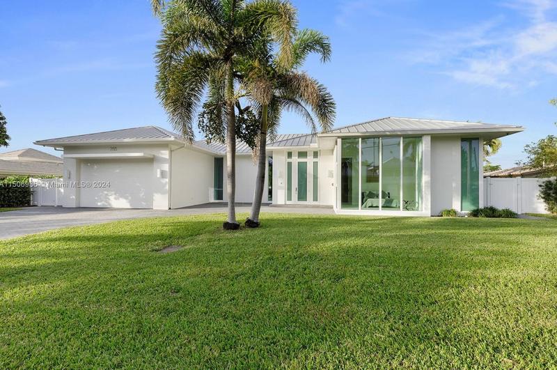 2815 NE 26th Pl, Fort Lauderdale, FL 33306 - MLS A11506986 for Sale