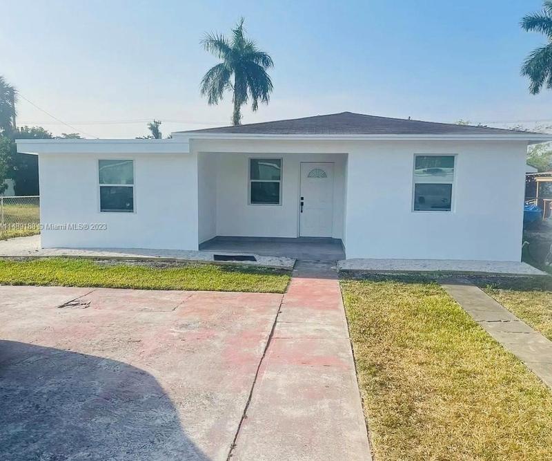 4444 SW 52nd St, Dania Beach, FL 33314 - MLS A11489188 for Sale