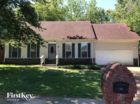 7301 Ashley Oaks Dr - Memphis, TN 38125 - Home For Rent