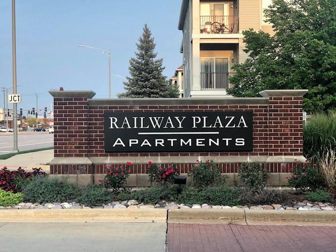Rental listing in Naperville, West Suburbs. Contact the landlord or property manager direct about rental.