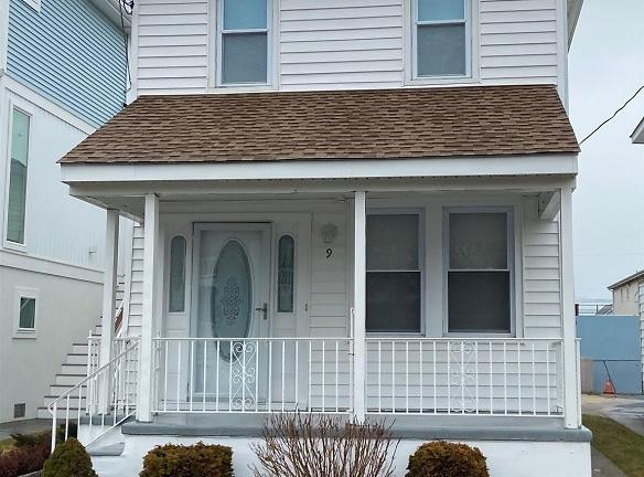 9 N Jefferson Ave - Margate City, NJ 08402 - Home For Rent